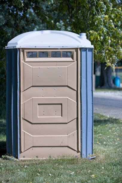 Best Portable toilet rental cost  in Granite Falls, MN